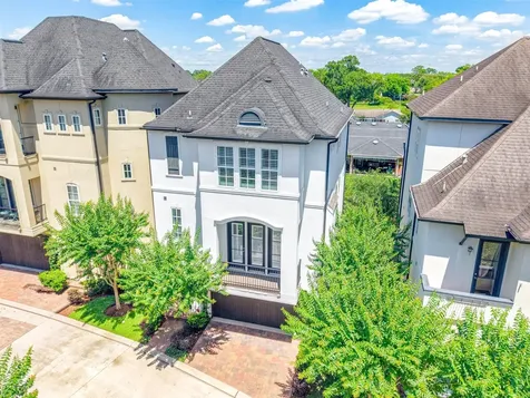 1736 Wrenwood Lakes Houston TX 77043