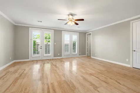 1736 Wrenwood Lakes Houston TX 77043