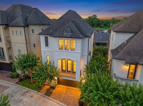 1736 Wrenwood Lakes Houston TX 77043