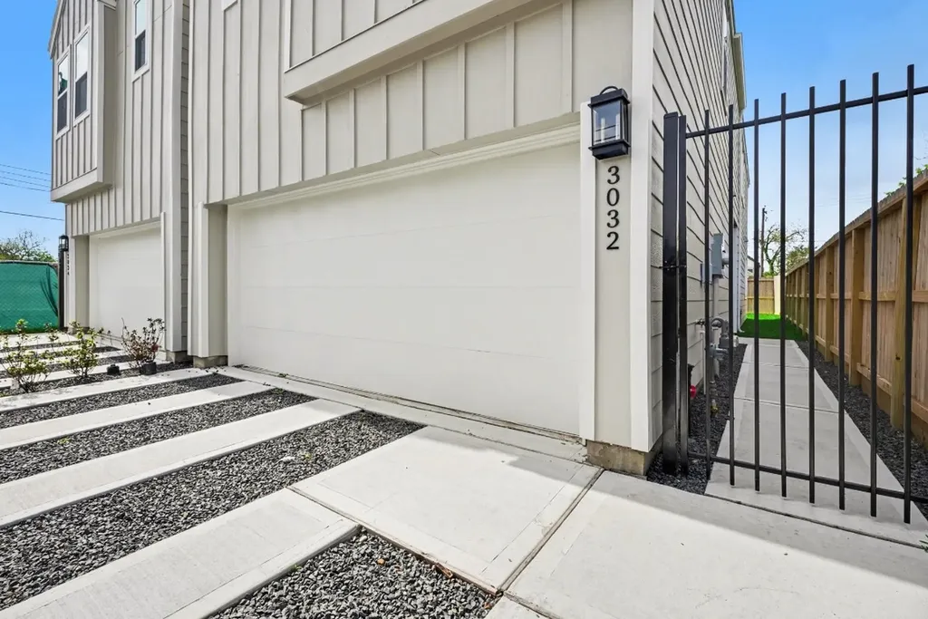 3032 Bremond Street Houston TX 77004