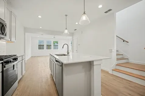 3032 Bremond Street Houston TX 77004