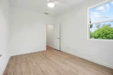 3032 Bremond Street Houston TX 77004