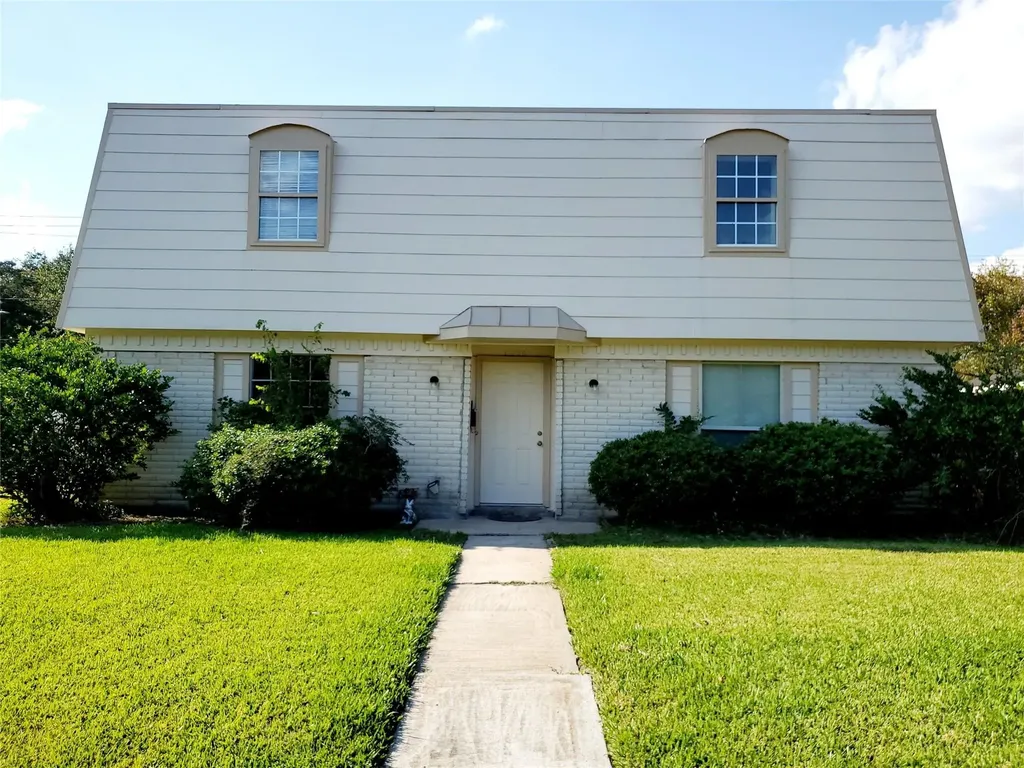 11806 Hillcroft Avenue Houston TX 77035