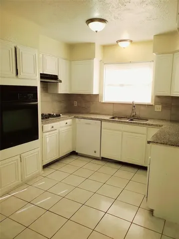11806 Hillcroft Avenue Houston TX 77035