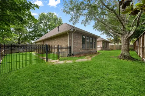 6119 Peachtree Hill Court Kingwood TX 77345