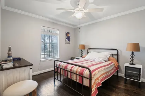 2204 Colorado Street Houston TX 77007