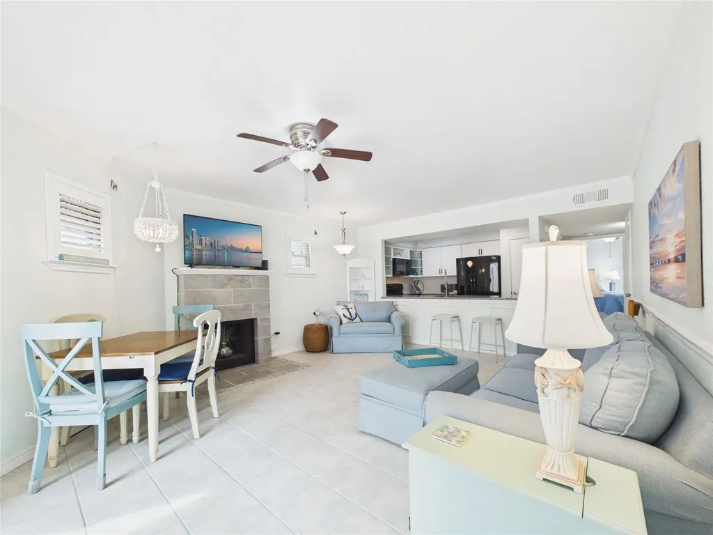 7312 Seawall Boulevard 124 Galveston TX 77551