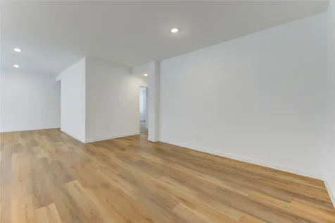 9014 Rose Water Trail Iowa Colony TX 77583
