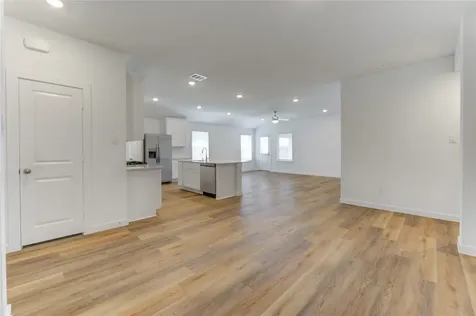 9014 Rose Water Trail Iowa Colony TX 77583