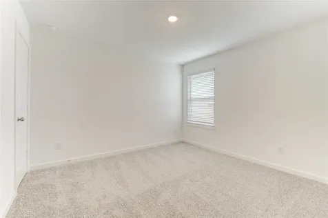 9014 Rose Water Trail Iowa Colony TX 77583