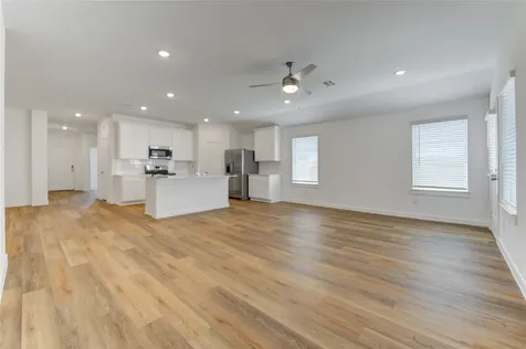 9014 Rose Water Trail Iowa Colony TX 77583