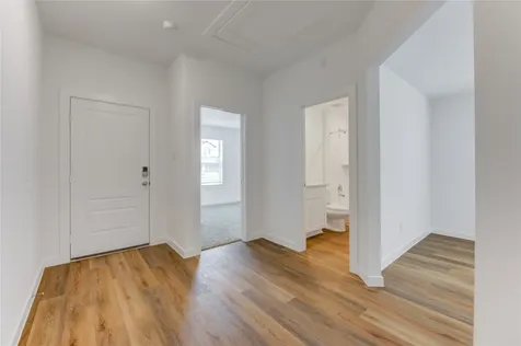 9014 Rose Water Trail Iowa Colony TX 77583