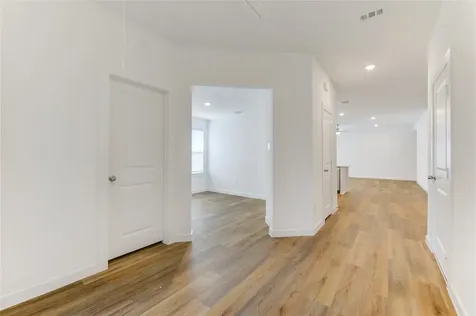 9014 Rose Water Trail Iowa Colony TX 77583