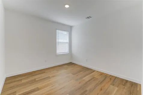 9014 Rose Water Trail Iowa Colony TX 77583