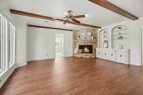 18562 Martinique Drive Nassau Bay TX 77058