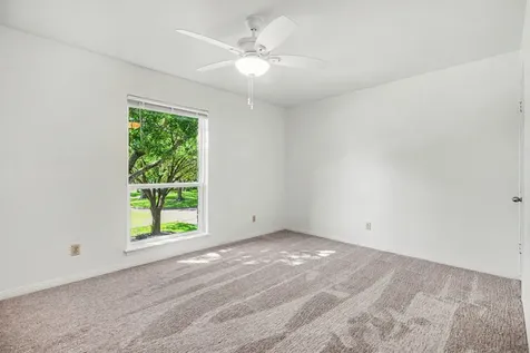 18562 Martinique Drive Nassau Bay TX 77058