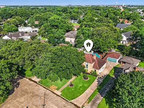 18562 Martinique Drive Nassau Bay TX 77058