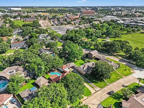 18562 Martinique Drive Nassau Bay TX 77058
