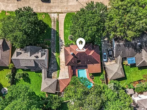 18562 Martinique Drive Nassau Bay TX 77058