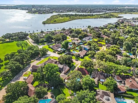 18562 Martinique Drive Nassau Bay TX 77058
