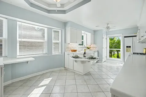 18562 Martinique Drive Nassau Bay TX 77058