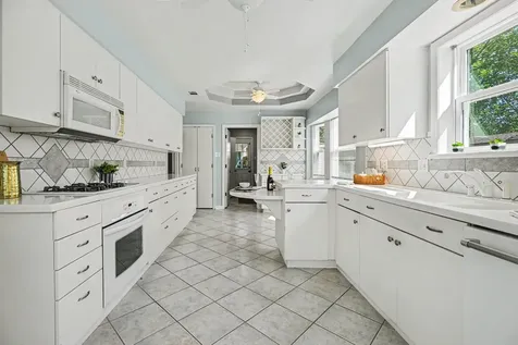 18562 Martinique Drive Nassau Bay TX 77058