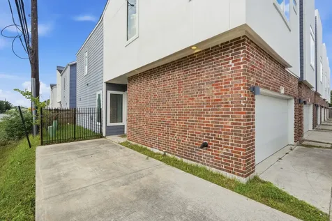 2527 Hollister Street Houston TX 77080