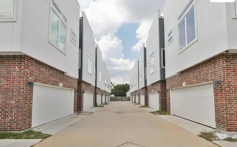 2527 Hollister Street Houston TX 77080