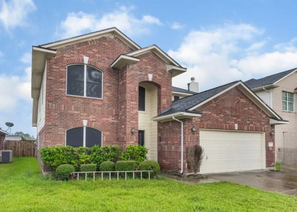 5326 Coastline Street Baytown TX 77521