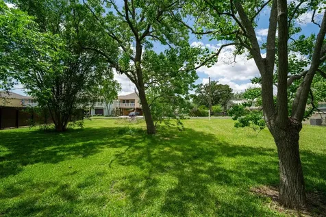402 Bay Oaks Drive La Porte TX 77571