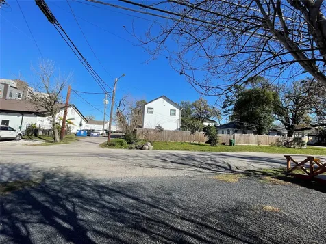 1807 Lawrence Street Houston TX 77008