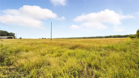 81 Private Road 3095 Shiner TX 77984