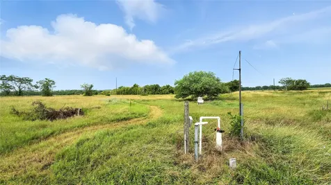 81 Private Road 3095 Shiner TX 77984