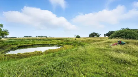 81 Private Road 3095 Shiner TX 77984