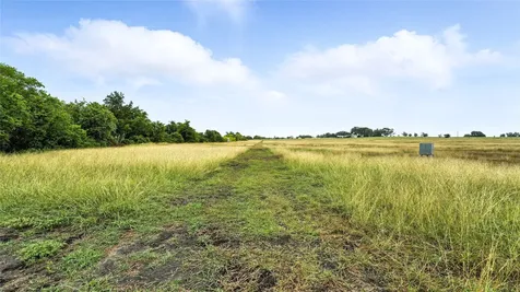 81 Private Road 3095 Shiner TX 77984