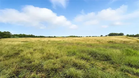 81 Private Road 3095 Shiner TX 77984