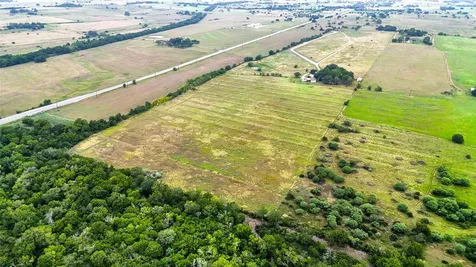 81 Private Road 3095 Shiner TX 77984