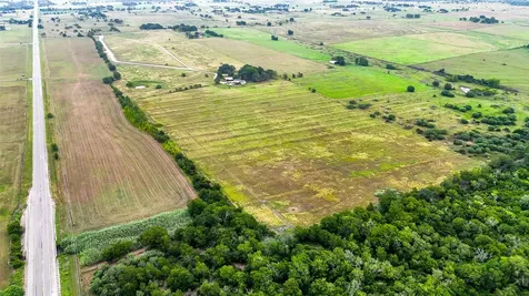 81 Private Road 3095 Shiner TX 77984