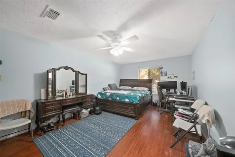 2822 Colonial Drive Sugar Land TX 77479