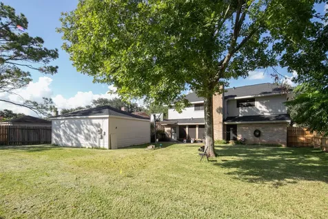 2822 Colonial Drive Sugar Land TX 77479