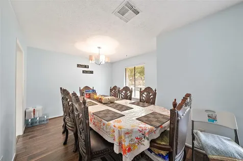 2822 Colonial Drive Sugar Land TX 77479