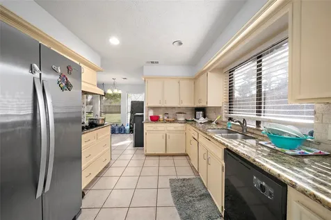 2822 Colonial Drive Sugar Land TX 77479