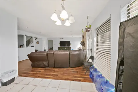 2822 Colonial Drive Sugar Land TX 77479