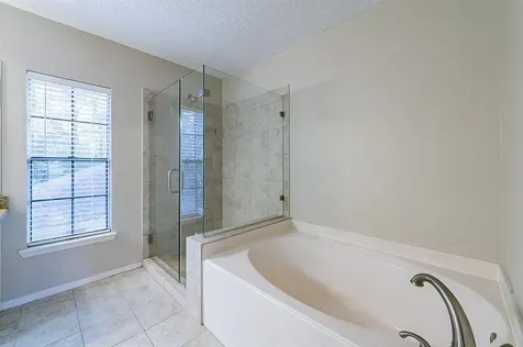 75 Breezy Point Place The Woodlands TX 77381