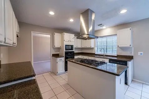 75 Breezy Point Place The Woodlands TX 77381