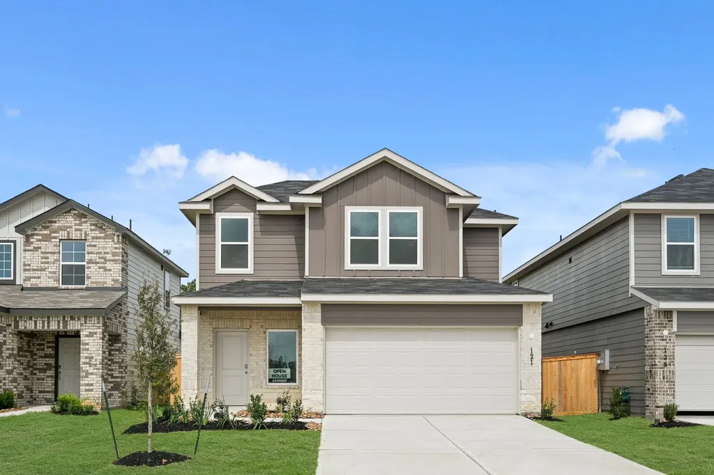 121 Rising Cedar Lane Hockley TX 77447
