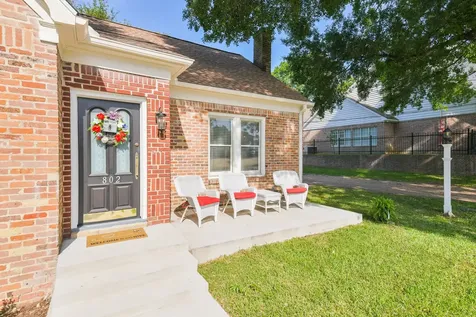 802 S Day Street Brenham TX 77833