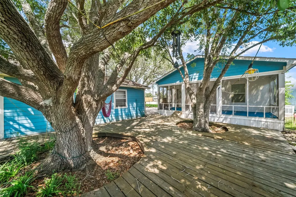 307 Center Street Matagorda TX 77457