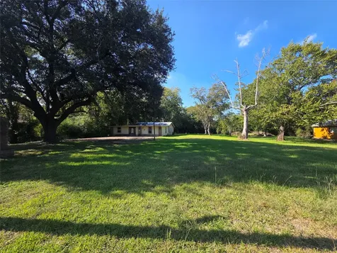 203 Wahl Street Crosby TX 77532