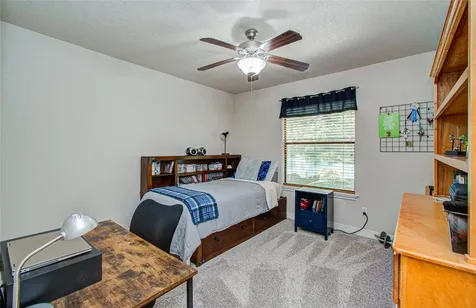 805 Enchanted Oaks Drive Angleton TX 77515